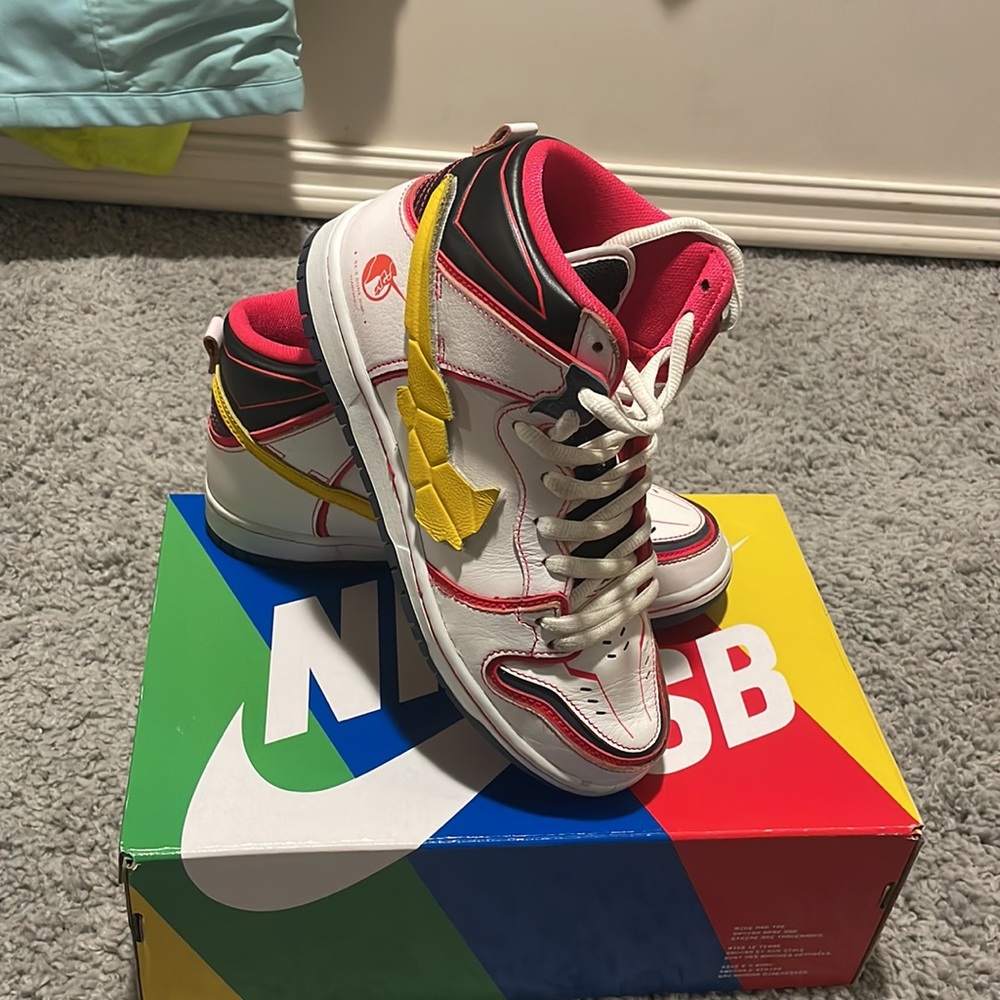 Nike SB DUNK HIGH pro QS “GUNDAM” Men’s size 7